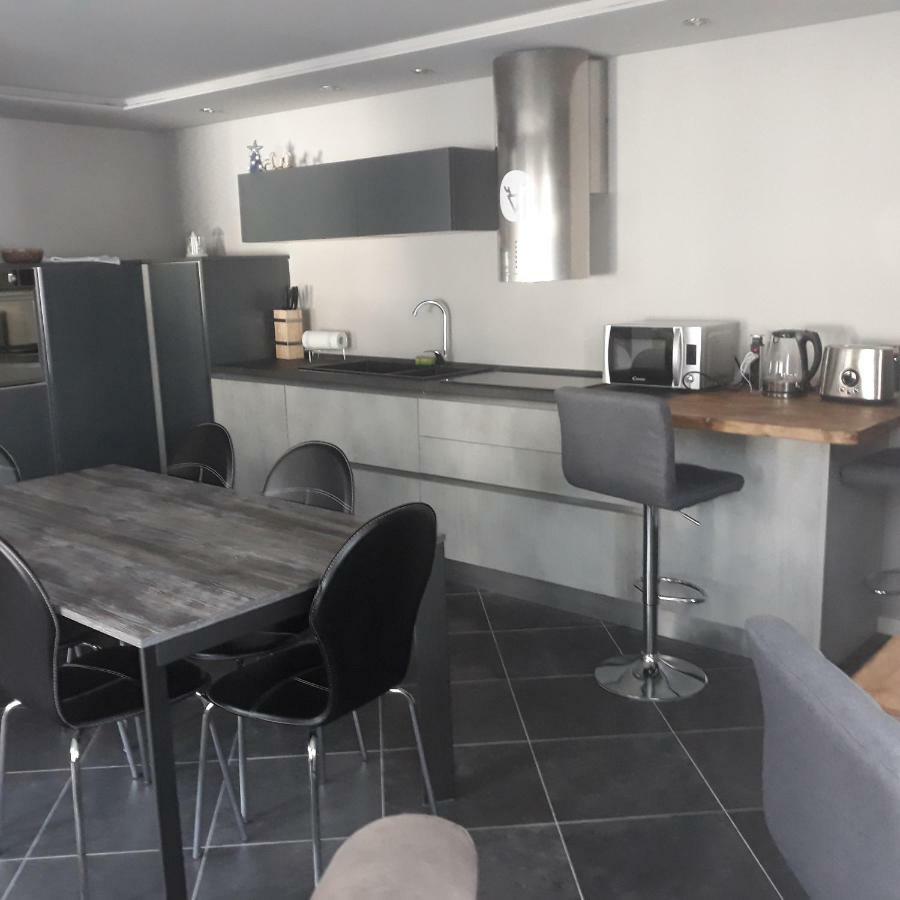 Appartement Felix à Giustino Extérieur photo